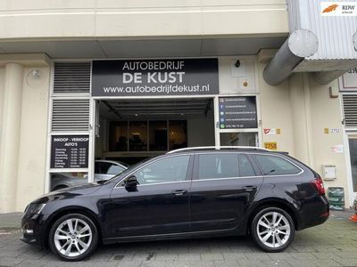 tweedehands Skoda Octavia Combi 1.6 TDI DSG 2019 Navi Clima