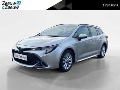 Grijs Occasion 2023 Toyota Corolla Hybrid Active Stationwagen | € 22.890
