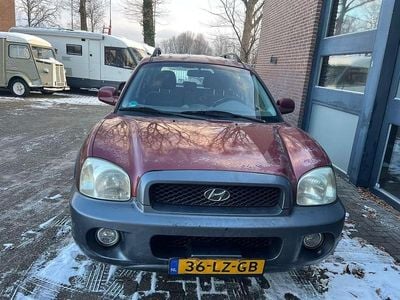 Rood Occasion 2003 Hyundai Santa Fe Style SUV | € 999