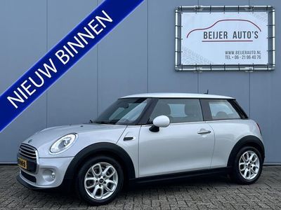 tweedehands Mini Cooper 1.5 Serious Business Automaat Navigatie/Keyless.