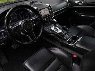 tweedehands Porsche Cayenne 3.0 S E-Hybrid Aut. | Sportdesign Pakket | Black Optiek | Panorama | Bose Sound | 21 Inch | Luchtvering | NAP |