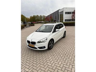 Wit Occasion 2016 BMW 216 Executive Stationwagen | € 11.550 (Eerlijke prijs)