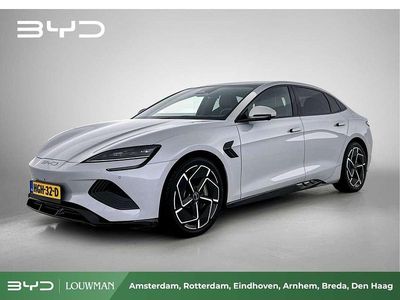 Grijs Occasion 2025 BYD Seal Design Sedan | € 40.950 (Goede deal)