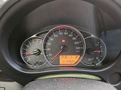 Grijs Gebruikt 2014 Toyota Verso-S Comfort MPV | € 9.000 (Goede deal)