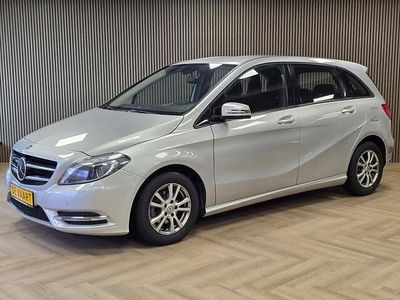 Grijs Occasion 2013 Mercedes B180 Ambition MPV | € 11.995 (Eerlijke prijs)