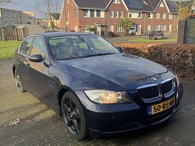 BMW 325