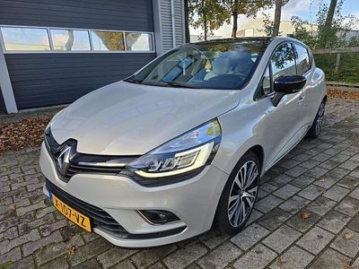 Grijs Gebruikt 2017 Renault Clio IV Bose Edition Hatchback | € 13.950 (Duur)