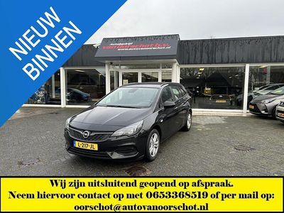 Zwart Gebruikt 2021 Opel Astra Edition Stationwagen | € 14.750 (Eerlijke prijs)