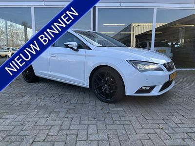 Wit Occasion 2014 Seat Leon Hatchback | € 8.950 (Eerlijke prijs)