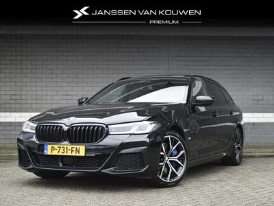 tweedehands BMW 540 5-SERIE TouringxDrive High Executive / M-Sport / Pano / 19" Velgen / Trekhaak