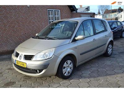 Grijs Gebruikt 2006 Renault Scénic II Dynamique MPV | € 1.450 (Goede deal)
