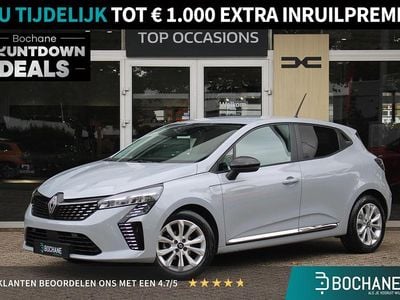 Grijs Gebruikt 2024 Renault Clio V Evolution Hatchback | € 18.995 (Eerlijke prijs)