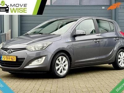 Grijs (metallic) Gebruikt 2014 Hyundai i20 Hatchback | € 5.945 (Goede deal)