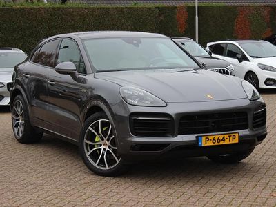 Grijs Gebruikt 2022 Porsche Cayenne SUV | € 71.950 (Eerlijke prijs)