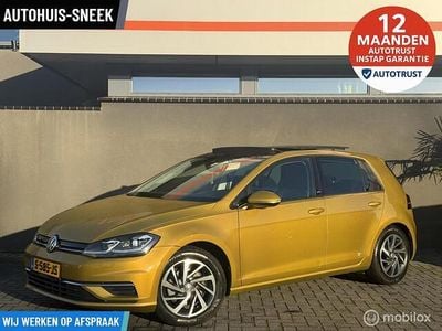 Geel Occasion 2018 VW Golf VII Highline Hatchback | € 16.409 (Goede deal)