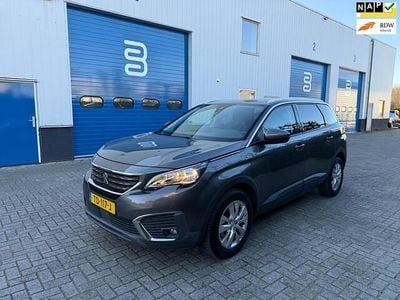 Grijs Occasion 2018 Peugeot 5008 Active SUV | € 8.995 (Iets duurder)