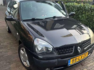 Occasion 2003 Renault Clio II Hatchback | € 1.500 (Duur)