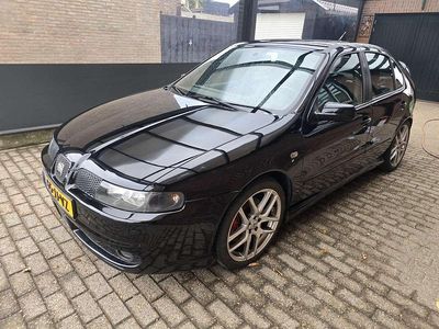 Zwart Occasion 2002 Seat Leon CUPRA Hatchback | € 4.150 (Eerlijke prijs)