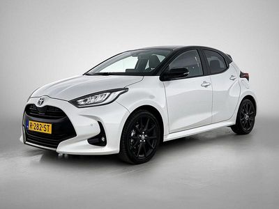 Occasion Toyota Yaris Executive 116 PK (85 kW) 2022 Wit parelmoer Hatchback