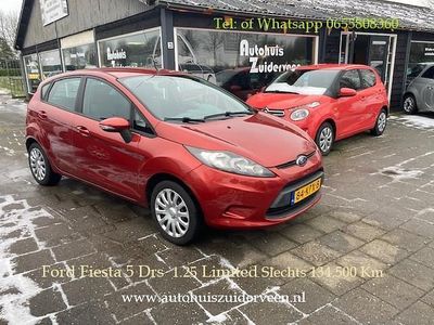 Rood (metallic) Occasion 2010 Ford Fiesta Limited Hatchback | € 3.999 (Eerlijke prijs)