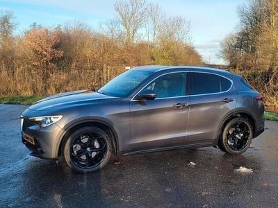 Grijs Occasion 2018 Alfa Romeo Stelvio Super SUV | € 21.950 (Eerlijke prijs)
