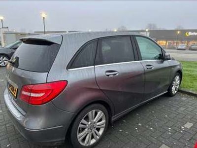 Mercedes B180