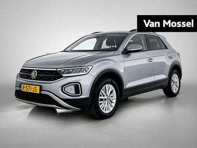 Grijs Gebruikt 2022 VW T-Roc Life SUV | € 26.400 (Goede deal)