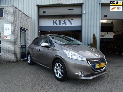 Occasion Peugeot 208 Style 82 PK (60 kW) 2014 Grijs Hatchback