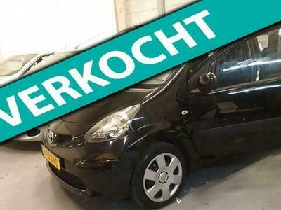 Zwart Gebruikt 2008 Toyota Aygo Hatchback | € 2.499 (Eerlijke prijs)