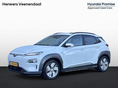 Chalk white metallic (p6w) Occasion 2020 Hyundai Kona Premium SUV | € 15.985 (Eerlijke prijs)