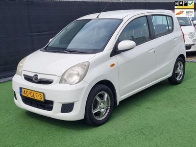 Occasion Daihatsu Cuore 69 PK (50 kW) 2008 Wit Hatchback