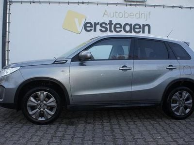 Grijs Occasion 2021 Suzuki Vitara SUV | € 15.900 (Goede deal)