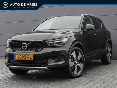 Zwart (metallic) Occasion 2020 Volvo XC40 Momentum SUV | € 24.950 (Eerlijke prijs)