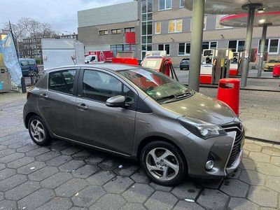 tweedehands Toyota Yaris 1.5 Hybrid Tr BiTone