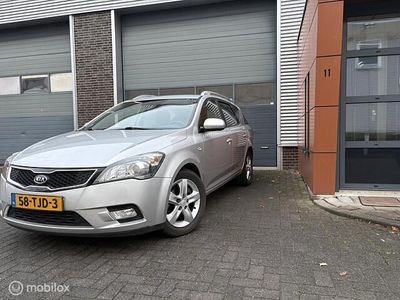 Grijs Gebruikt 2012 Kia Ceed Plus Hatchback | € 3.745 (Eerlijke prijs)