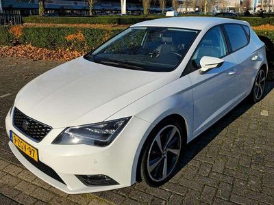 Wit Gebruikt 2014 Seat Leon Hatchback | € 4.500 (Eerlijke prijs)