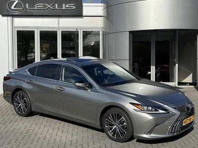 Lexus ES300H