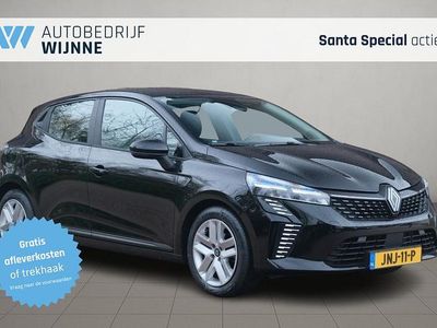 Zwart Gebruikt 2025 Renault Clio V Evolution Hatchback | € 18.940 (Eerlijke prijs)
