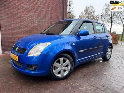 Blauw Gebruikt 2009 Suzuki Swift Hatchback | € 3.999 (Eerlijke prijs)