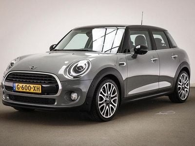Occasion Mini Cooper Business 2018 Grijs (metallic) Hatchback