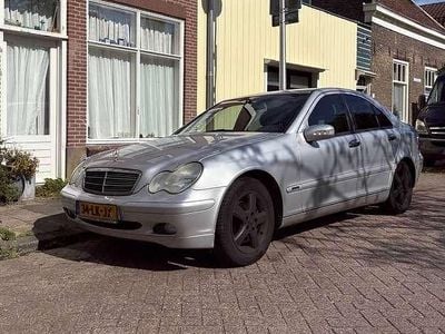 Mercedes C180