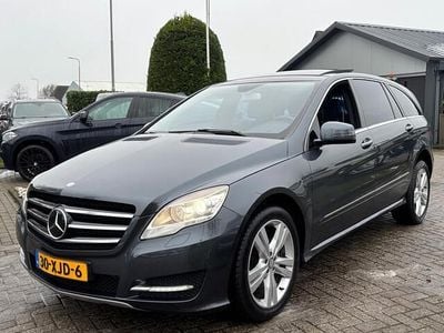Grijs (metallic) Occasion 2010 Mercedes R350 AMG MPV | € 13.950 (Duur)
