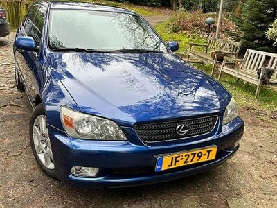 Blauw (metallic) Occasion 2003 Lexus IS200 Sport Line Stationwagen | € 3.500