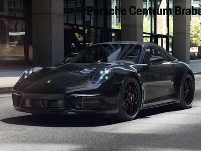 Porsche 911 Carrera 4 GTS