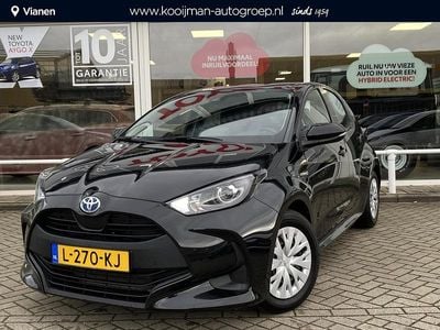(209) Gebruikt 2021 Toyota Yaris Hybrid Active Hatchback | € 18.950 (Eerlijke prijs)