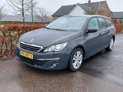 tweedehands Peugeot 308 SW 1.2 PureTech Blue Lease Executive ECC/PANO/NAVI