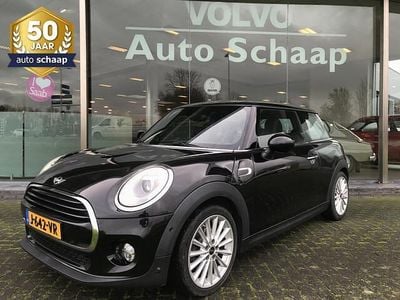 Zwart Gebruikt 2018 Mini Cooper Business Hatchback | € 15.900 (Eerlijke prijs)