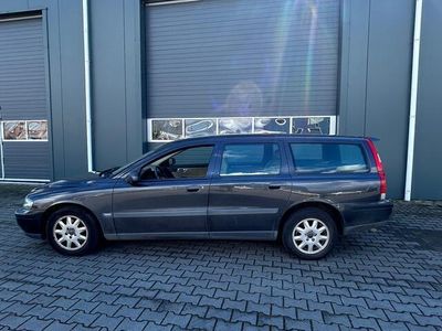 tweedehands Volvo V70 2.4 Comfort Line Airco