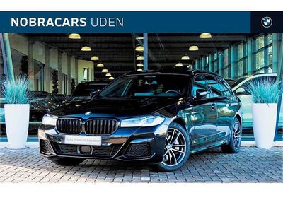 Zwart Occasion 2021 BMW 530e Comfort Edition Stationwagen | € 39.950 (Duur)