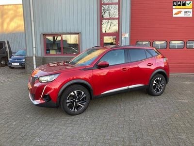 Rood (metallic) Occasion 2020 Peugeot 2008 Allure SUV | € 12.750 (Eerlijke prijs)